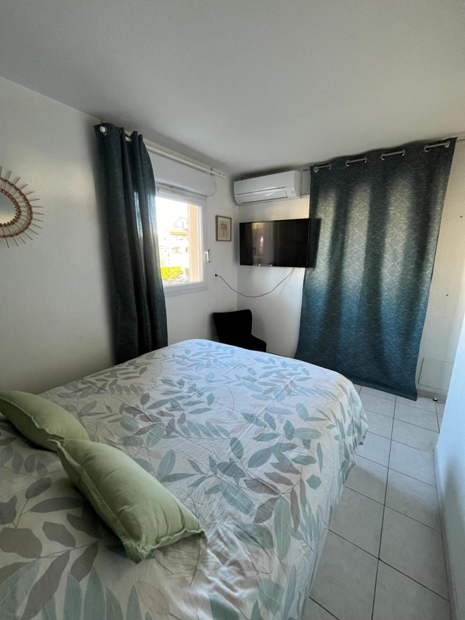 Joli T2/ Tram/ Clim/ Parking/ Wifi/ Piscine Apartment มงต์เปอลิเยร์ ภายนอก รูปภาพ