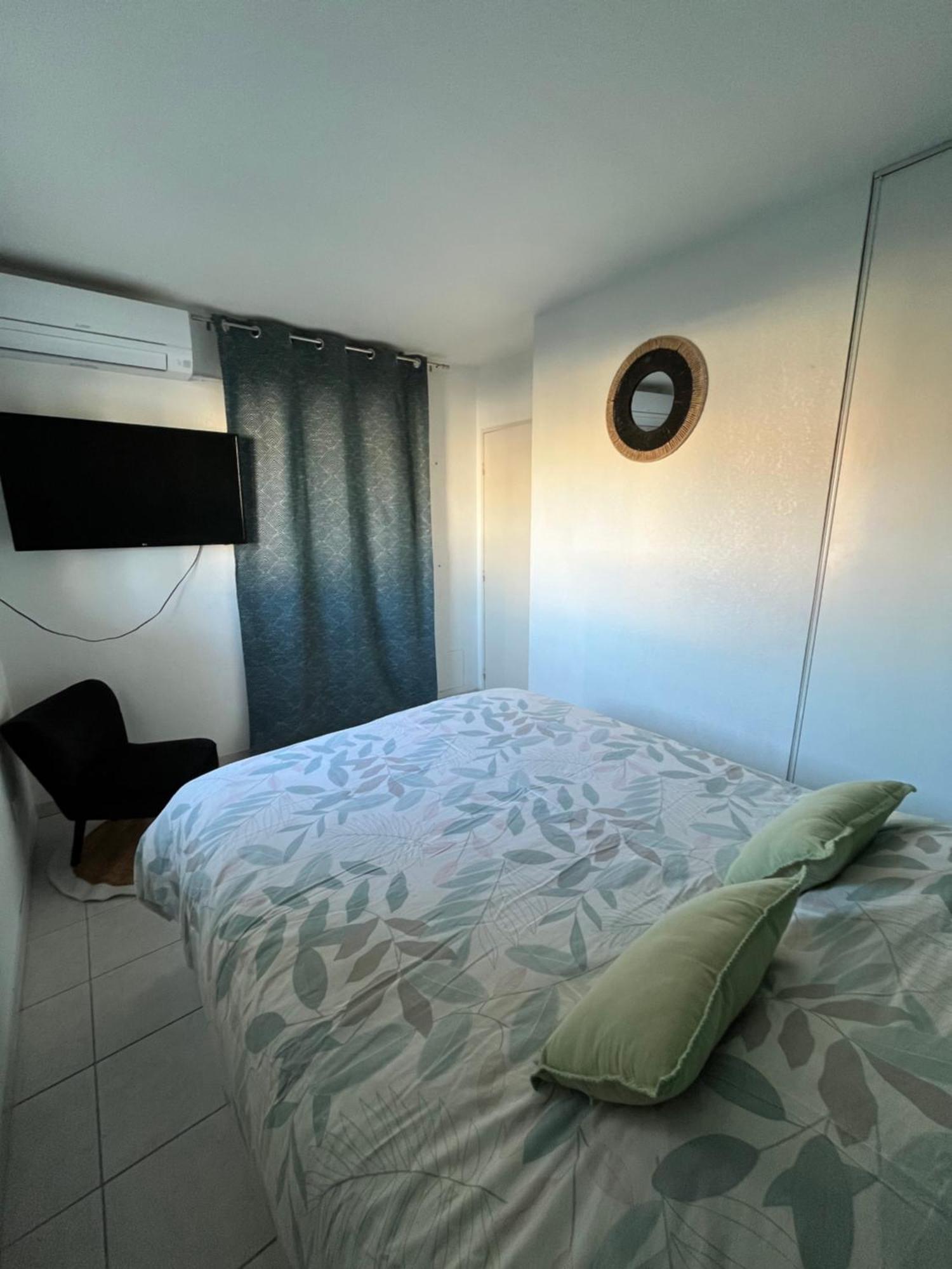 Joli T2/ Tram/ Clim/ Parking/ Wifi/ Piscine Apartment มงต์เปอลิเยร์ ภายนอก รูปภาพ